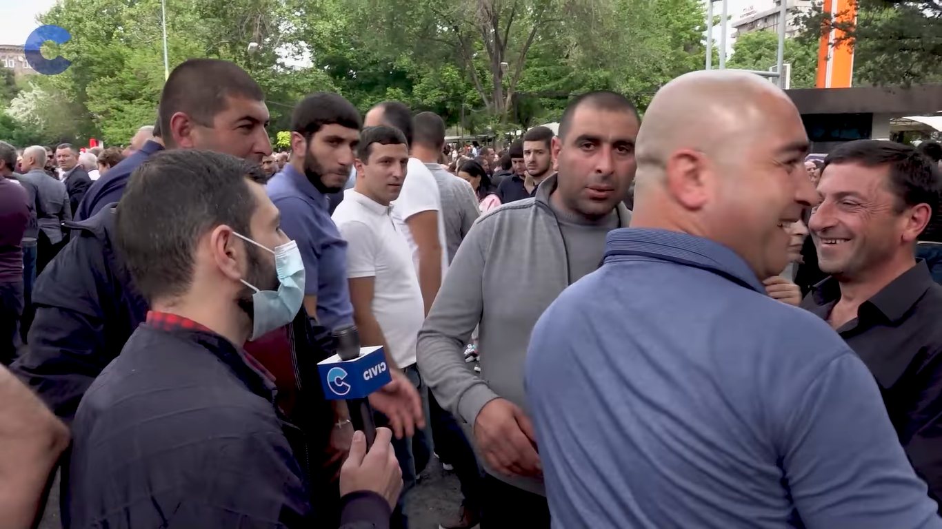 Քոչարյանի, ՀՅԴ- ի և Վահե Հակոբյանի կողմնակիցները խոչընդոտել են Civic.am-ի նկարահանող խմբի աշխատանքը՝ քաշքշել և սպառնացել լրագրողին