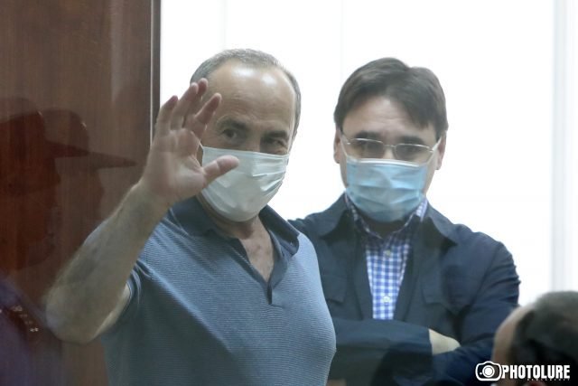 3 մլն դոլար կաշառքի գործով Ռոբերտ Քոչարյանի ու Արմեն Գևորգյանի դատական նիստը կրկին հետաձգվեց․ Տեսանյութ