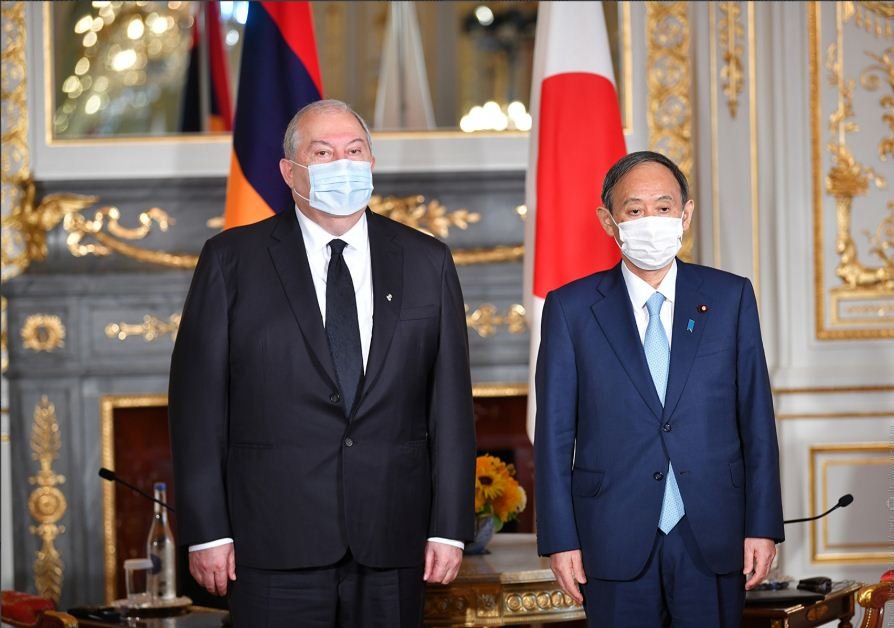 Նախագահ Սարգսյանը հանդիպել է Ճապոնիայի վարչապետ Սուգա Յոշիհիդեի հետ