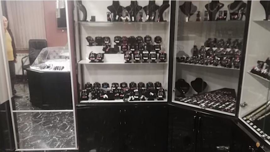 Կողոպուտ ոսկերչական խանութում. Գյումրու ոստիկանների բացահայտումը