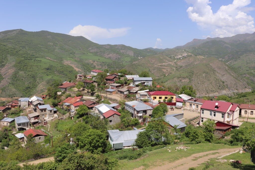 Շուշիի Եղցահող գյուղի սահմաններից ադրբեջանական զինծառայողներին այսօր հեռացրել են