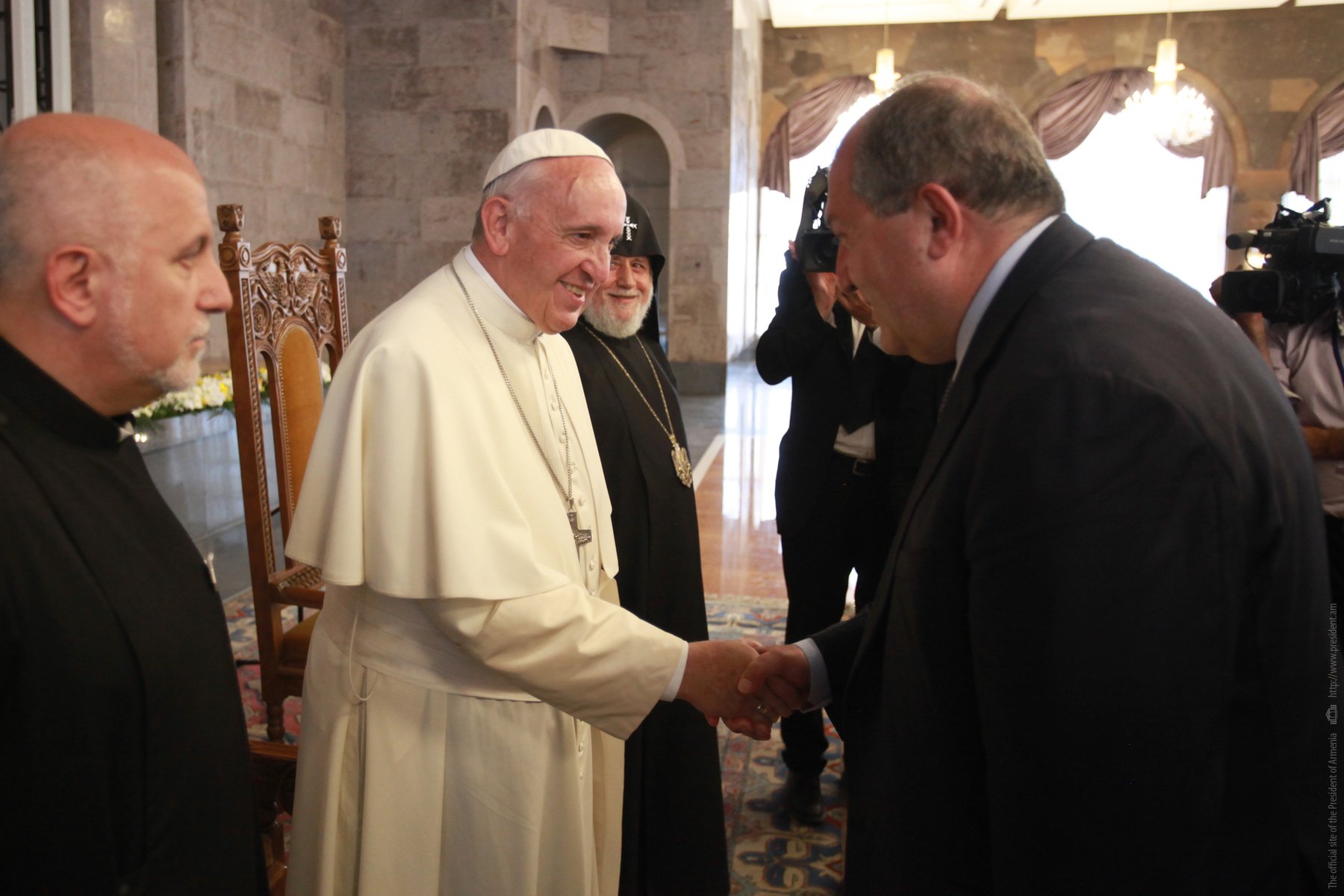 Թող որ աստվածային օրհնությունը լինի Հայաստանի ազգաբնակչության և Ձեզ հետ. Հռոմի պապ Ֆրանցիսկոսի շնորհավորական ուղերձը