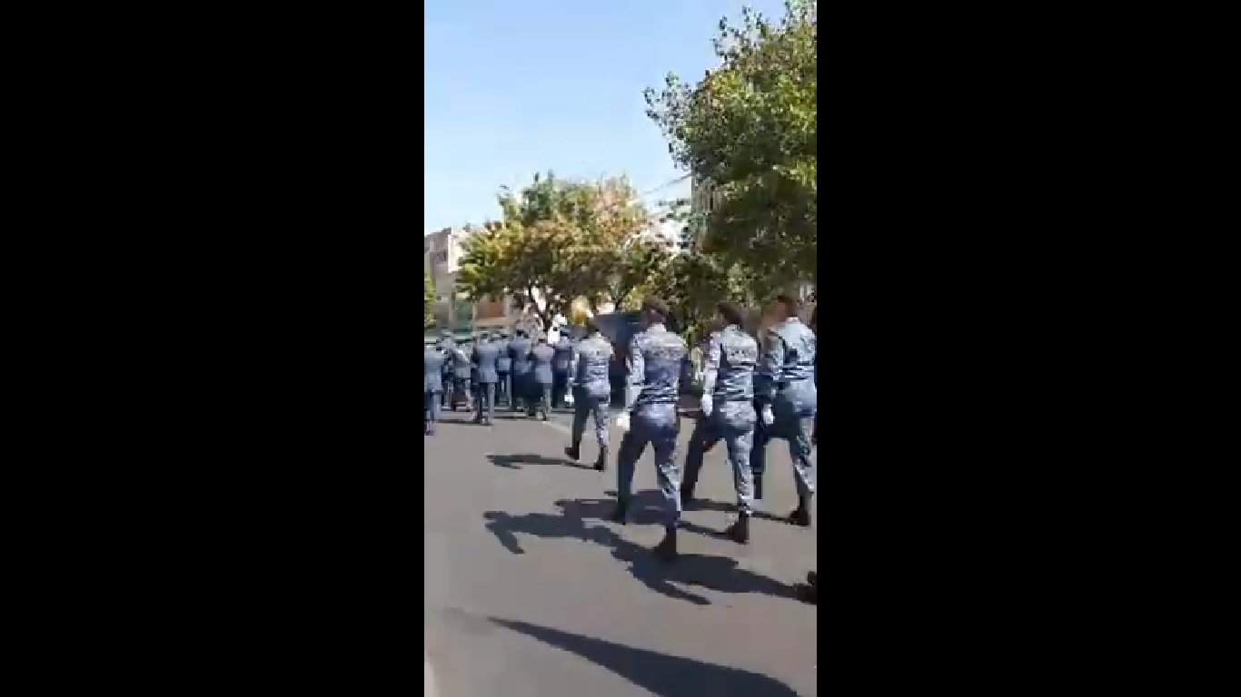ՀՀ ոստիկանության զորքերի նվագախմբի քայլերթը՝ անկախության օրվա առթիվ․ Տեսանյութ