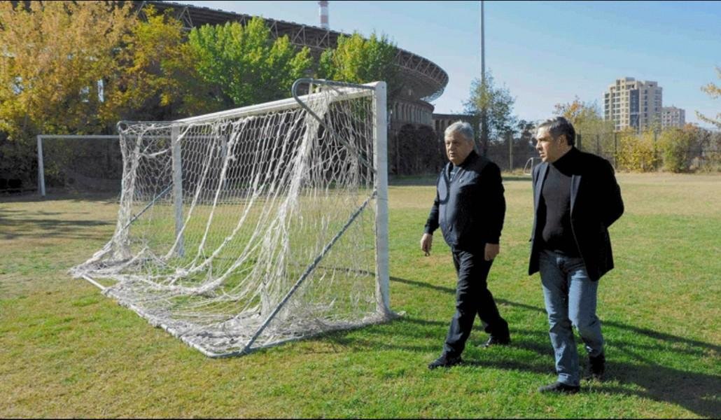 Երևանում կկառուցվի Խորեն Հովհաննիսյանի անվան ֆուտբոլի դպրոց