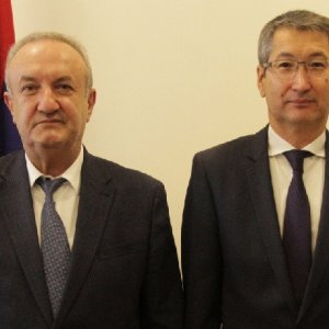 ԿԳՄՍ նախարարն ու Ղազախստանի դեսպանը կարևորել են համատեղ ծրագրերը