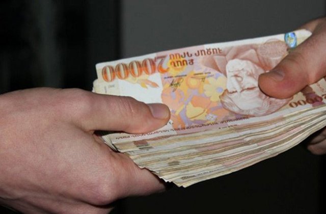 Քաղաքացին վիրավոր զինվորներին օգնելու պատրվակով ՌԴ քաղաքացուց գումար է հափշտակել
