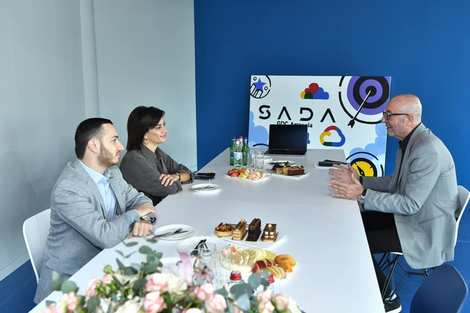 «Իմ քայլը» հիմնադրամի տնօրեն Մխիթար Հայրապետյանի հետ այցելել ենք Հայաստանում գործող SADA Systems․ Աննա Հակոբյան