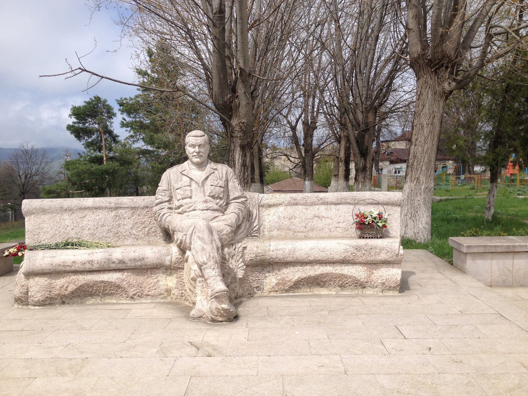 Ջերմուկ քաղաքում կտեղադրվի  սպարապետ Վազգեն Սարգսյանի Շուշիի արձանի կրկնօրինակը