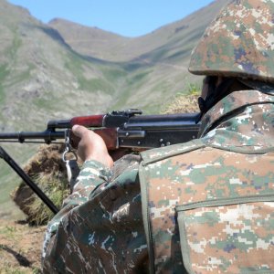 Ադրբեջանի ՊՆ-ն հայտնել է, որ հայ-ադրբեջանական սահմանին ադրբեջանցի երկու զինծառայող է վիրավորվել