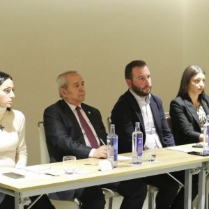 Խորհրդարանականները Մադրիդում հանդիպել են հայ համայնքի ներկայացուցիչների հետ
