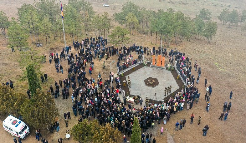 Սահմանամերձ Բերդավանում բացվել է պատերազմի զոհերի հիշատակը հավերժացնող հուշահամալիր