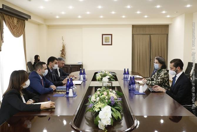 Երևանը նախատեսում է եվրոբոնդեր թողարկել. քաղաքապետը հանդիպել է Եվրոպական ներդրումային բանկի ներկայացուցչի հետ