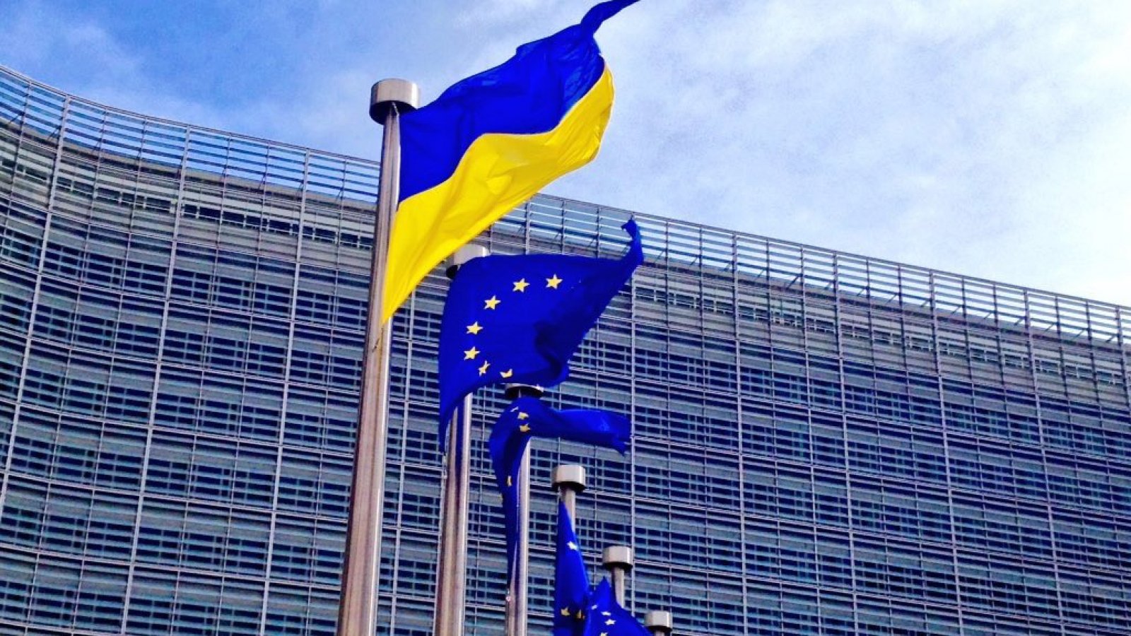 Զելենսկու գրասենյակը հայտարարել է, որ Եվրամիությանն Ուկրաինայի անդամակցության դիմումն ընդունվել է