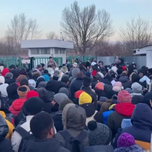 Փախստականները փորձում են Ուկրաինայից մտնել Լեհաստան. տեսանյութ