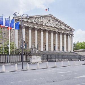 Ֆրանսիայի կառավարությունը ֆրանսիական ընկերություններին խորհուրդ է տվել «չշտապել հեռանալ Ռուսաստանից»