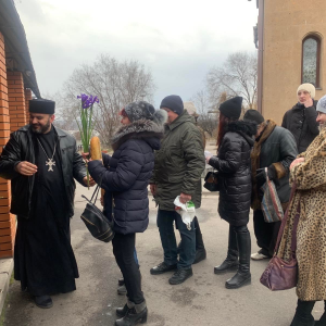 Ուկրաինայի Զապարոժիեի մարզի հայկական եկեղեցին հաց է բաժանում կարիքավորներին․ տեսանյութ