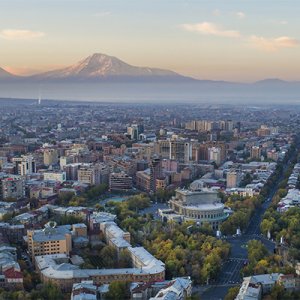 Հայաստանում Ադրբեջանի քաղաքացիները անշարժ գույք են ձեռք բերել սկսած 2012թ., իսկ Թուրքիայի քաղաքացիները՝ 2005թ.-ից