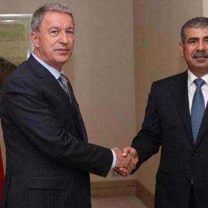 Թուրքիայի և Ադրբեջանի պաշտպանության նախարարները հեռախոսազրույց են ունեցել