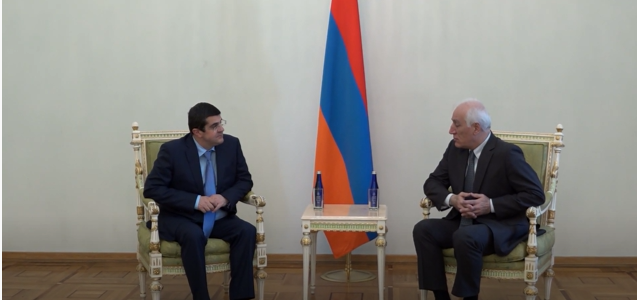 Հայաստանի և Արցախի նախագահներն անդրադարձել են ներքին և արտաքին քաղաքական հարցերին, արցախահայության առջև ծառացած մարտահրավերներին