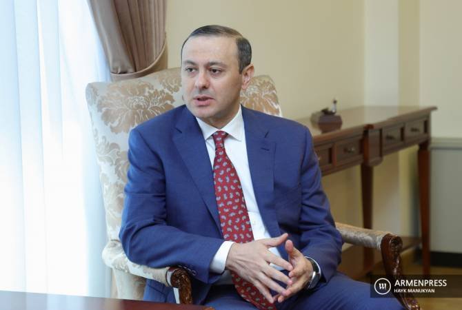 ՀՀ անվտանգության խորհրդի քարտուղարն անդրադարձել է Հայաստանի և Ադրբեջանի միջև հաղորդակցության ուղիների բացման խնդիրներին