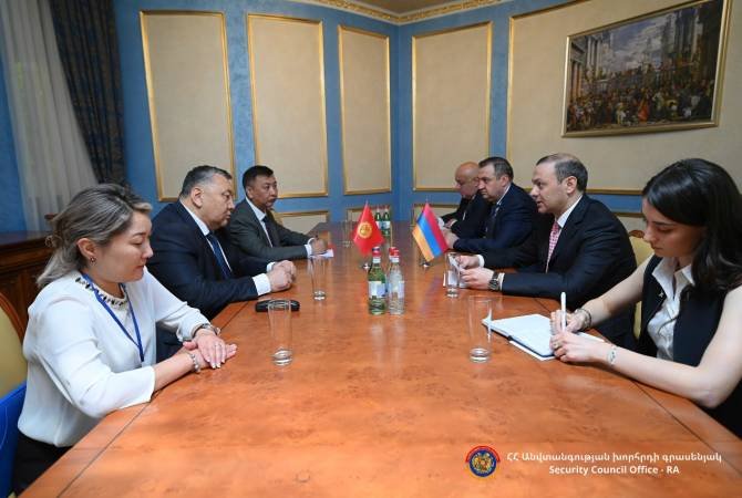 Կայացել է Հայաստանի և Ղրղզստանի անվտանգության խորհուրդների քարտուղարների առաջին հանդիպումը