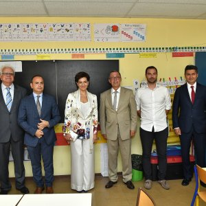 ՀՀ վարչապետի տիկինը Նիցցայում մասնակցել է Պարսամյան դպրոցի 35-ամյակի հանդիսությանը