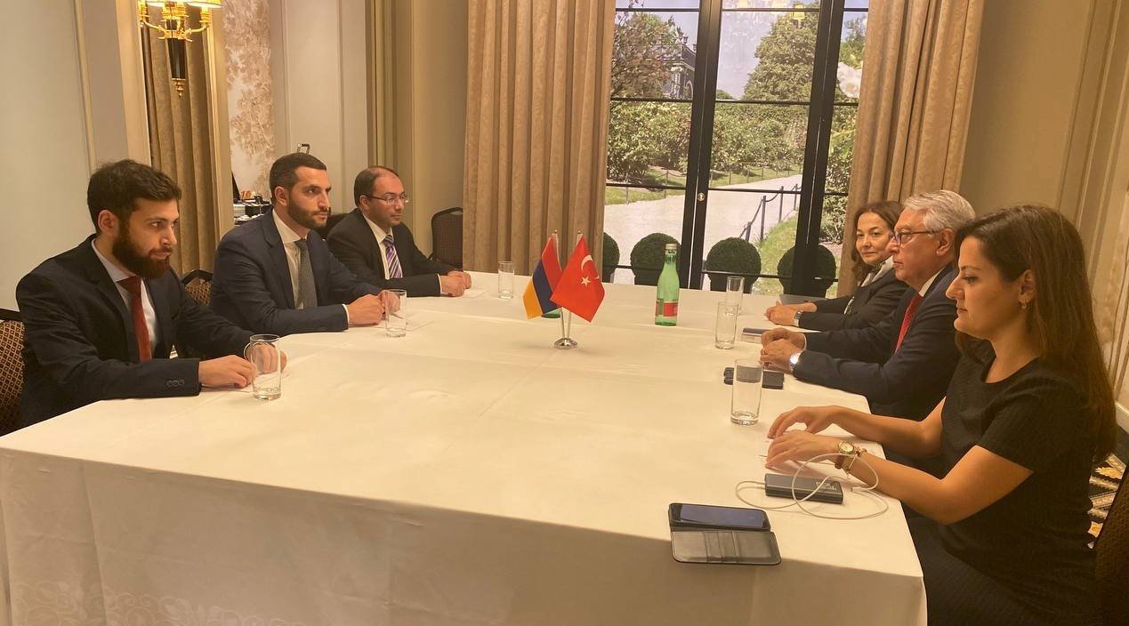 Վիեննայում մեկնարկեց Հայաստանի և Թուրքիայի հատուկ ներկայացուցիչների հանդիպումը