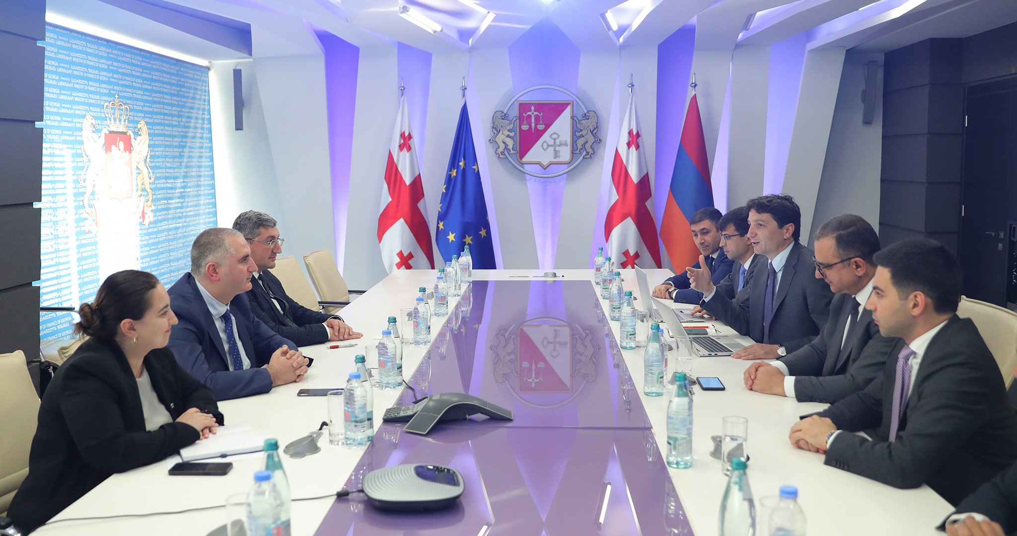 ՊԵԿ նախագահը Թբիլիսիում աշխատանքային հանդիպում է ունեցել վրաստանի գործընկերոջ հետ. Հայաստանը և Վրաստանը սերտացնում են գործակցությունը հարկային և մաքսային ոլորտներում