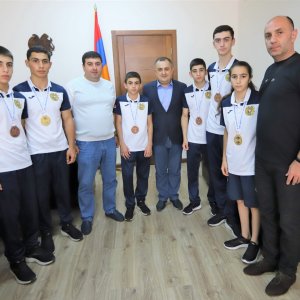 Հայ պատանի բռնցքամարտիկները 2 ոսկե և 4 բրոնզե մեդալ են նվաճել Թուրքիայի Էրզրում քաղաքում կայացած ԵԱ-ում