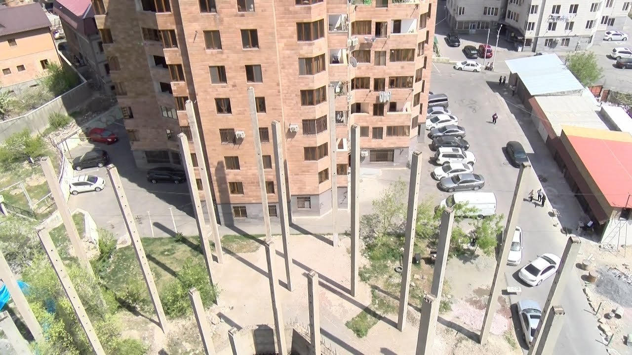Երևանում տղամարդը շինաշխատանքներ կատարելու ժամանակ ընկել է 6 մետր բարձրությունից