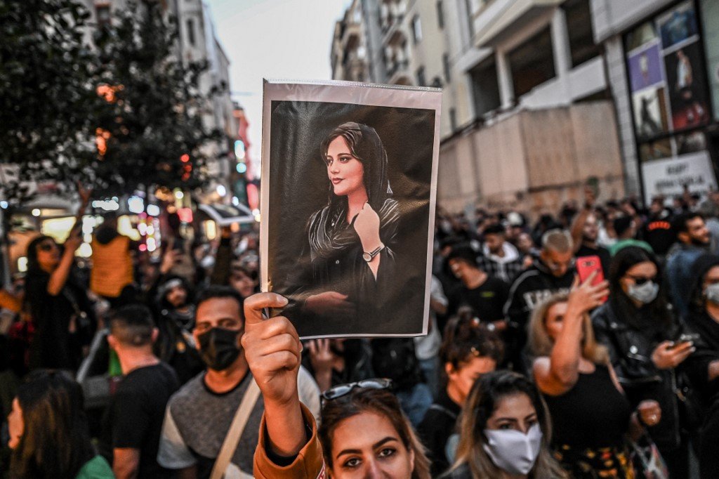 Իրանում ցույցերի ժամանակ մարդիկ են սպանվել․ «Ոչ պարտադիր հիջաբին»