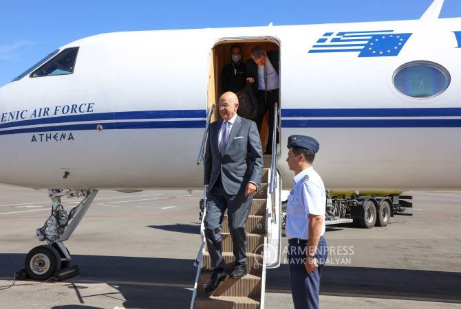 Հունաստանի արտաքին գործերի նախարար Նիկոս Դենդիասը ժամանեց Երևան
