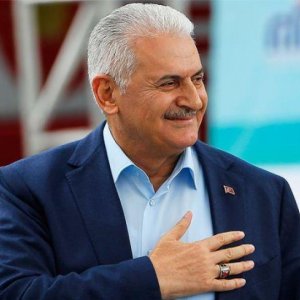 Թուրքիայի նախկին վարչապետը վթարի է ենթարկվել օկուպացված Կովսականի ճանապարհին