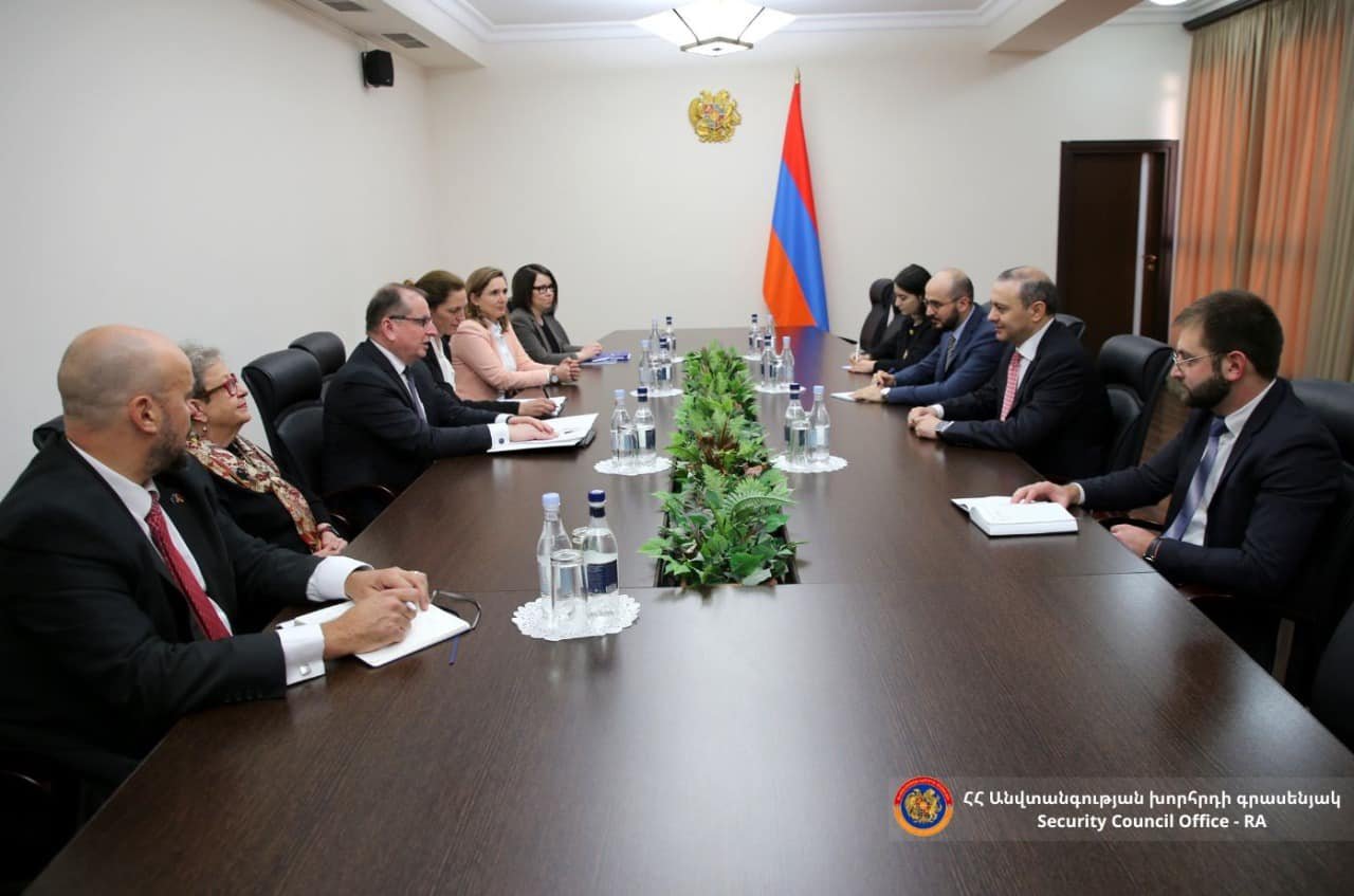 ՀՀ ԱԽ քարտուղարը ընդունել է Հայաստանում ԵՄ դիտորդական կարողությունների առաքելության ղեկավարին