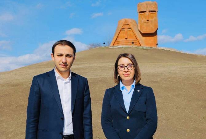 Կենսական ճանապարհը փակած ադրբեջանցի «ակտիվիստների» թարմ ուժեր են տեղափոխվում հավաքի վայր․ Կոչ ենք անում գործադրելու հնարավոր դիվանագիտական բոլոր միջոցները՝ դադարեցնելու Արցախի շրջափակումը․ Հայաստանի և Արցախի ՄԻՊ-ի համատեղ հայտարարությունը