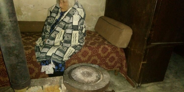 82-ամյա կինը հրաժարվել է տեղափոխվել տարեցների կենտրոն․ նրան խնամելու է հարեւանը․ Asparez