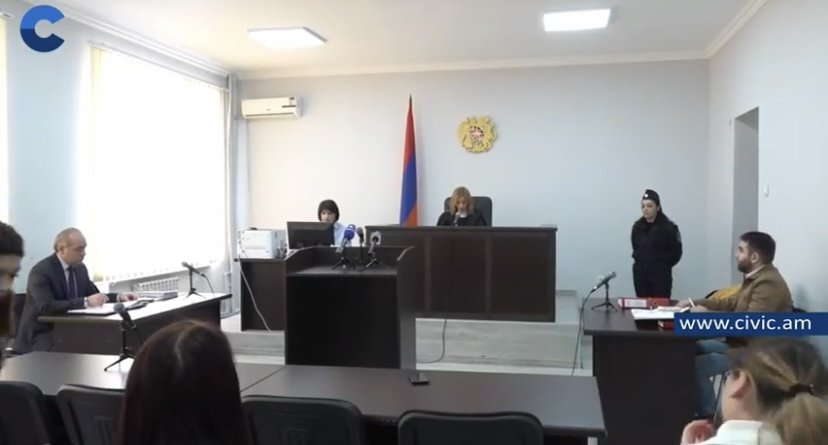Սյունիքի նախկին մարզպետ Սուրիկ Խաչատրյանի 19 մլրդ դրամի ենթադրյալ ապօրինի գույքի գործով դատական նիստը․ ուղիղ