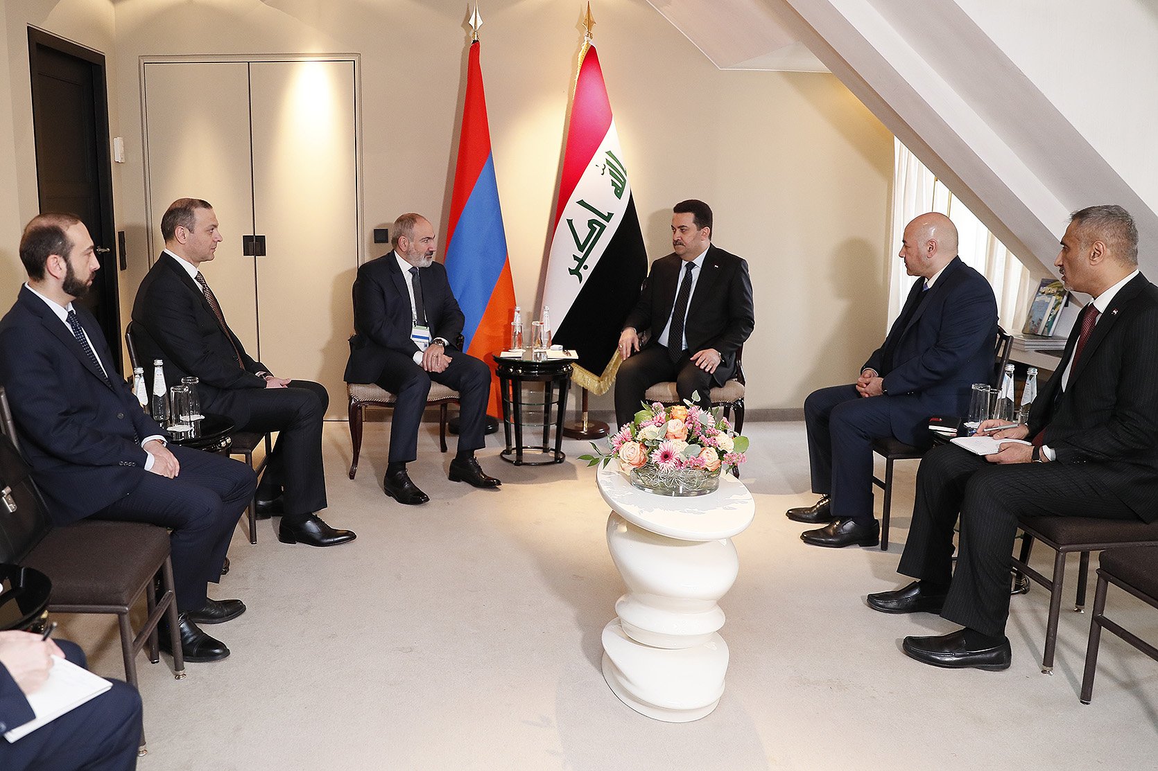 Վարչապետ Փաշինյանը հանդիպում է ունեցել Իրաքի վարչապետ Մոհամմեդ Շիա Սուդանի հետ