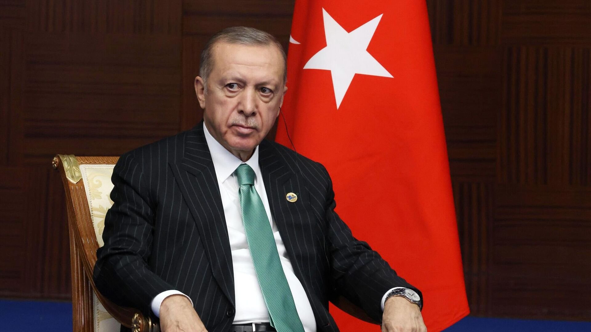 Էրդողանը հայտարարել է, որ իր «դռները փակ են» Թուրքիայում ԱՄՆ դեսպանի համար՝ Քըլըչդարօղլուի հետ հանդիպման պատճառով