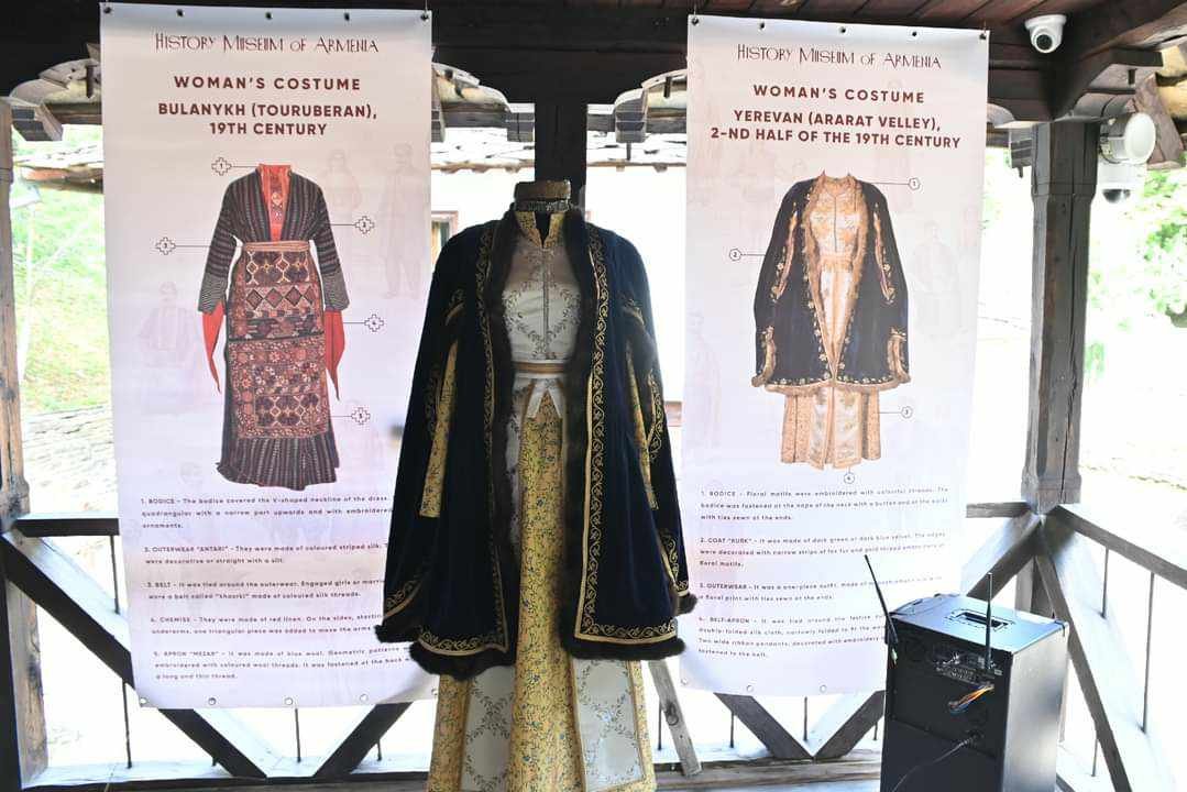 Բուլղարիայում Ավանդական արհեստների XVIII միջազգային տոնավաճառին ներկայացվել է «Հայկական ավանդական տարազ» ցուցադրությունը. լուսանկարներ