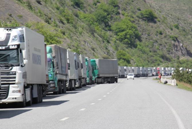 Ռուս-վրացական սահմանին ավելի քանի հազար բեռնատար է կուտակվել