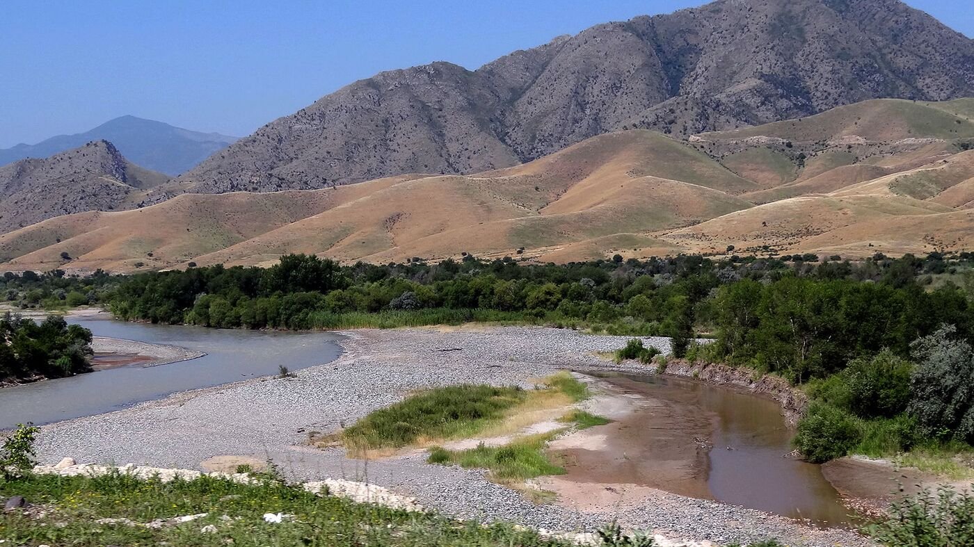 Բաքուն ու Թեհրանը Ադրբեջանն ու Իրանը միացնող կամուրջ են կառուցում Արաքս գետի վրա