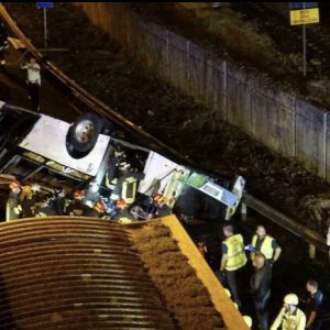 Իտալիայում ավտոբուսի վթարից առնվազն 20 մարդ է զոհվել