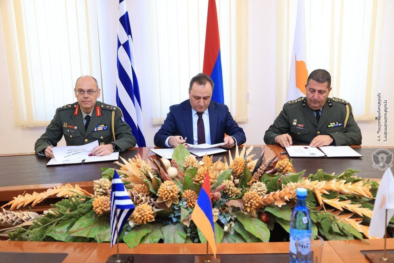 Ստորագրվել են Հայաստան-Հունաստան, Հայաստան-Կիպրոս և Հայաստան-Հունաստան-Կիպրոս ռազմական համագործակցության 2024 թվականի ծրագրերը