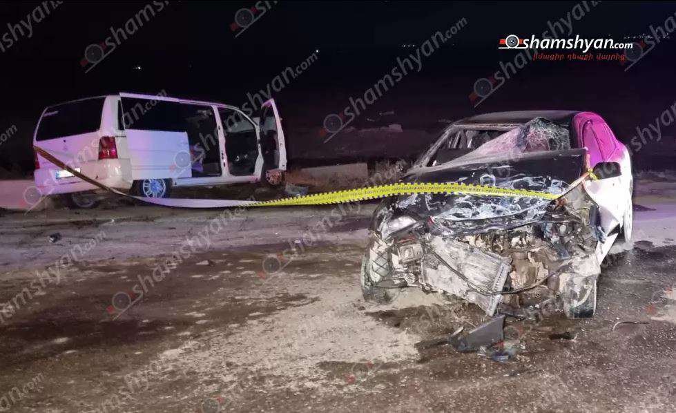Արագածոտնի մարզում բախվել են Mercedes Vito-ն ու Opel-ը․ կա 14 վիրավոր