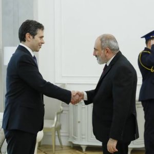 ՀՀ վարչապետը Հունաստանի նորանշանակ դեսպանի հետ հանդիպմանը կարևորել է փոխգործակցության զարգացումը բոլոր ոլորտներում