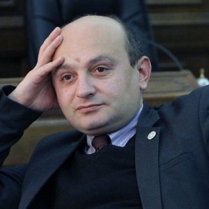 Մոսկվային թվում է՝ «թքում է ՀՀ-ի» երեսին, իրականում «թքեց» իր վրա. ինչու ձերբակալվեց և ազատ արձակվեց ադրբեջանցի մարզիչը. Ստյոպա Սաֆարյանը գտել է բանալի բառը