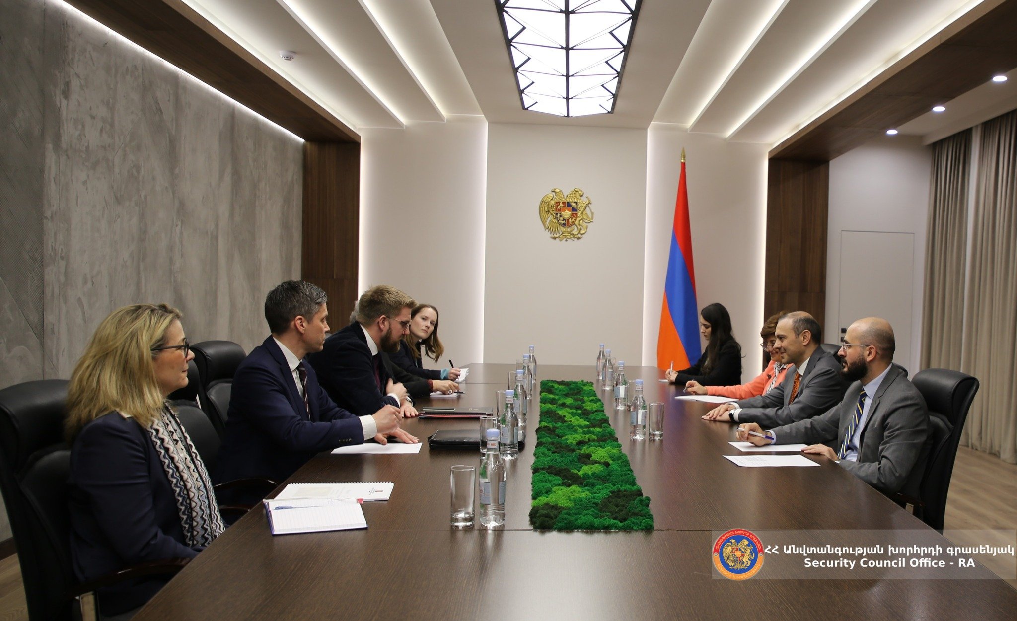 ԱԽ քարտուղարը Նորվեգիայի ԱԳՆ պետքարուտղարին ներկայացրել է հայ-ադրբեջանական կարգավորման գործընթացը