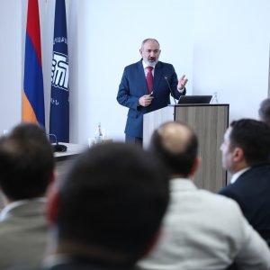ՔՊ Նախաձեռնող խմբի նիստում ՀՀ վարչապետը հանդես է եկել Հայաստանի և Ադրբեջանի միջև սահմանազատման գործընթացի մեկնարկի մասին զեկույցով